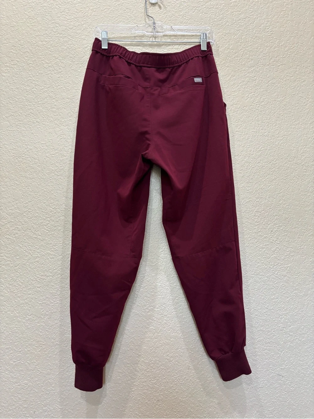Figs Tansen Jogger Scrub Technical Pant Burgundy Small Medical Nursing